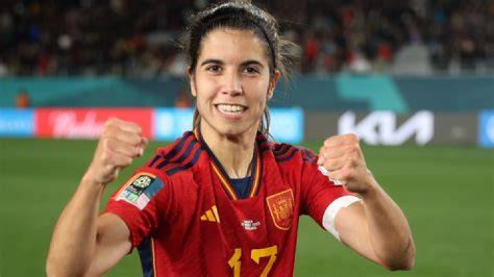 Alba Redondo "Me encanta el f&uacute;tbol y jugar&eacute; hasta el d&iacute;a que los