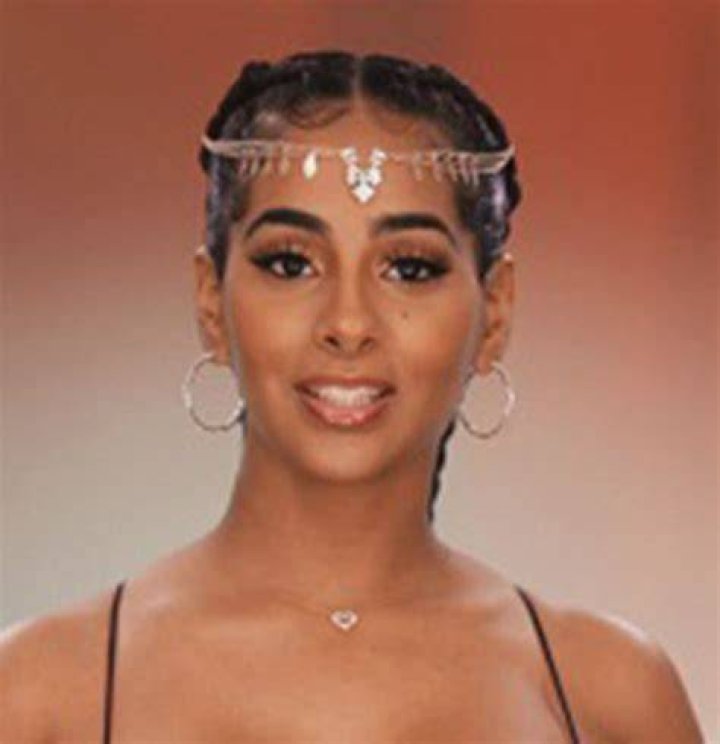 Ayisha Diaz Bio Age, Boyfriend, Height, Weight, Family