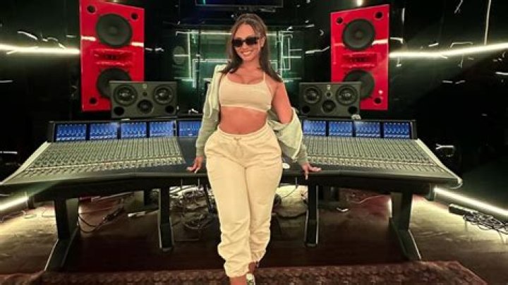 Camila Bernal Instagram Star, Son, Age, Height, Nationality, Instagram