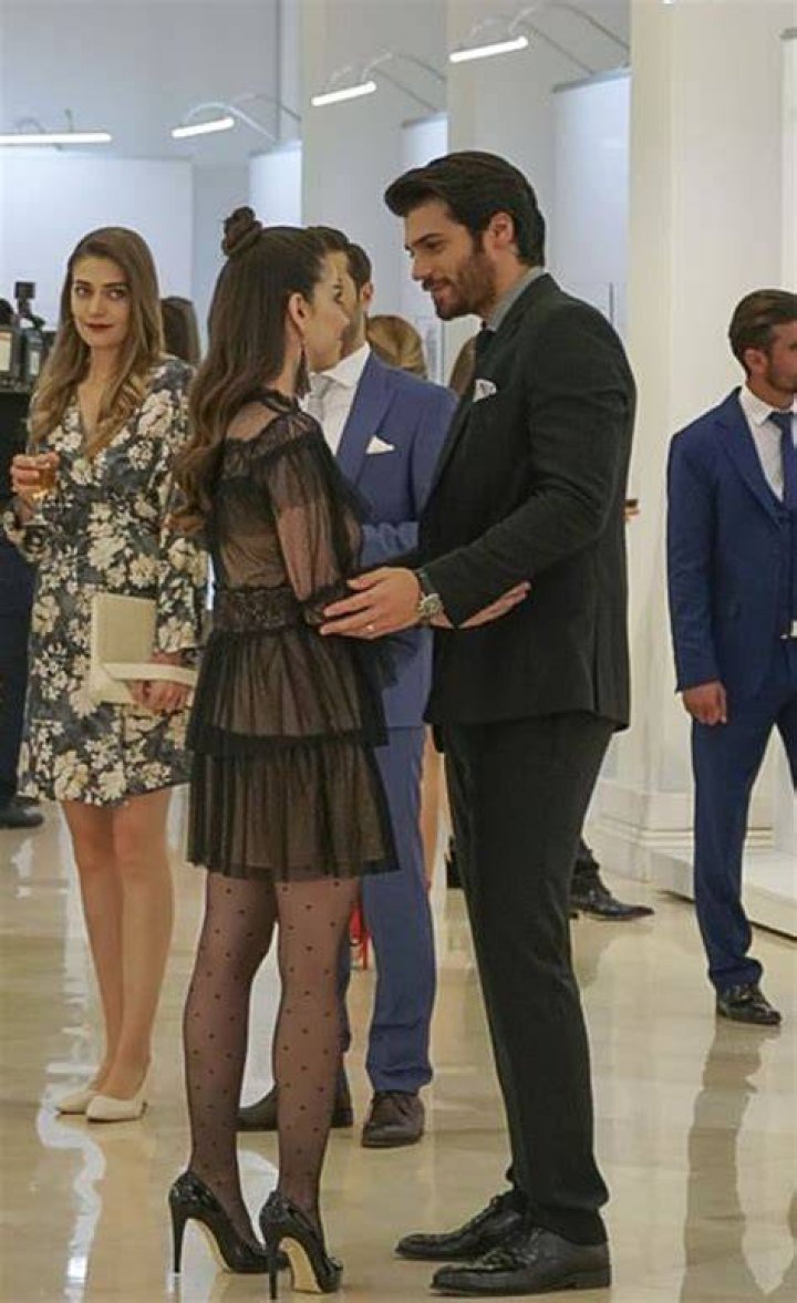 Can Yaman Height in Feet Celeb Face Know Everything About Your