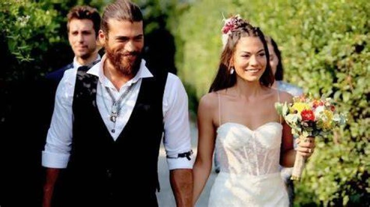 Can Yaman Wife Can Yaman Age Wiki Height Girlfriend Family Series
