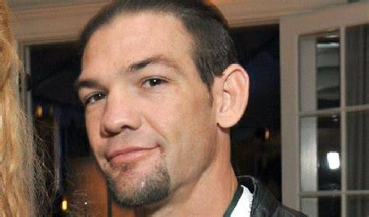 Chapman Net Worth 2024 Wiki, Married, Family, Wedding, Salary