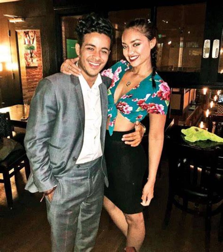 Christian Navarro 2018 dating, net worth, tattoos, smoking & body