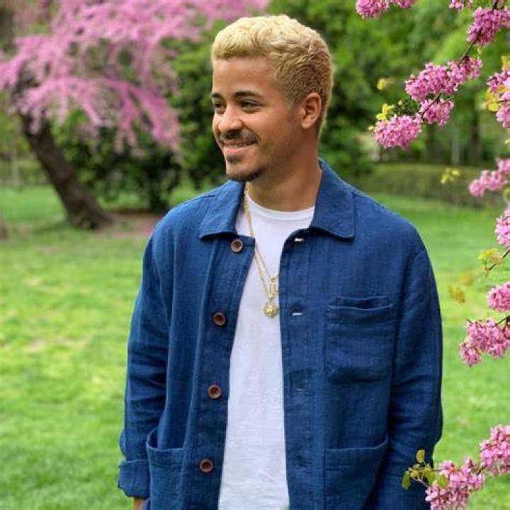 Christian Navarro 2024 dating, net worth, tattoos, smoking & body