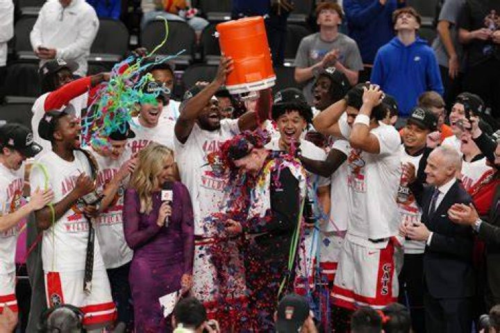 College Basketball World Reacts To Juju Watkins' Commitment The Spun