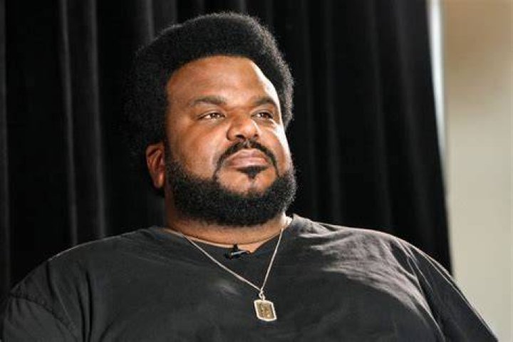 Comedian Craig Robinson cancels performance after shooting at North