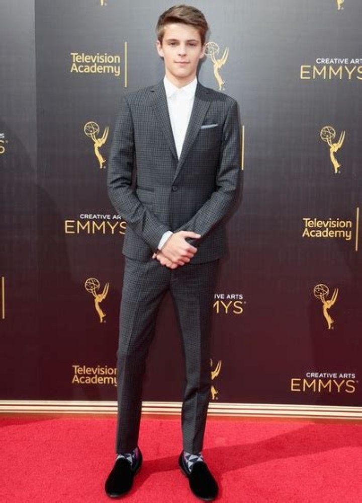 Corey Fogelmanis Height Age Weight Wiki Biography & Net Worth Famed Star