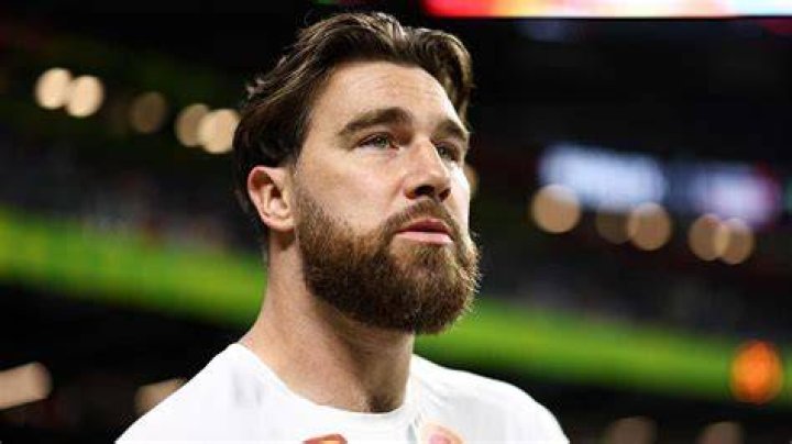 Current Travis Kelce Net Worth 2024 New Trader U