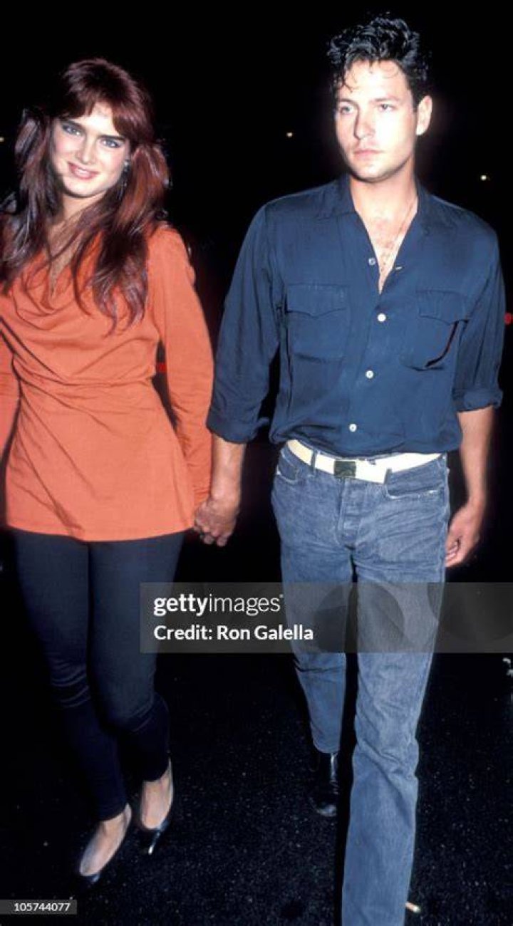 Dale Midkiff and Brooke Shields Married Biography