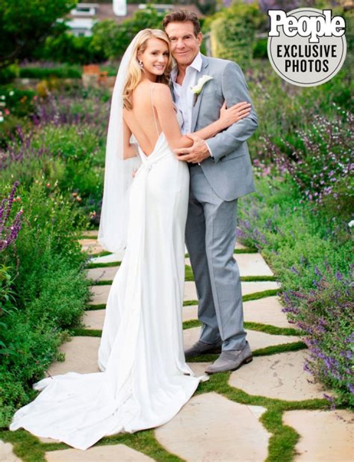 Dennis Quaid just got married to Laura Savoie in a hush ceremony