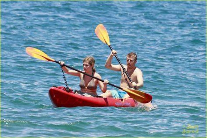 Dive Into The Intriguing World Of "jennette Mccurdy Joe Hawaii"