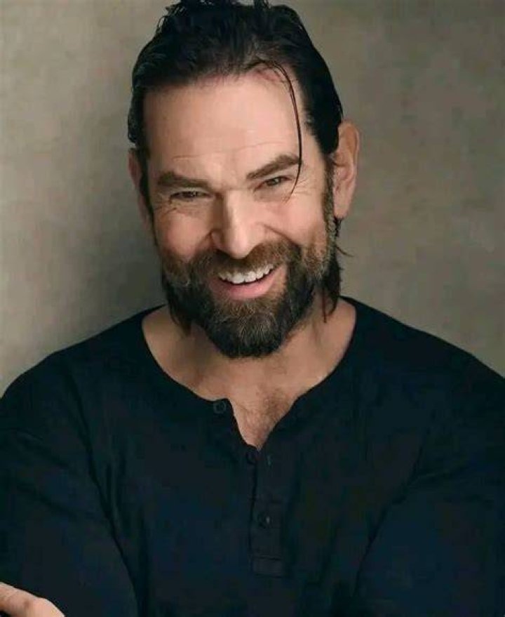 Duncan Lacroix o'sullivan . the actors agent