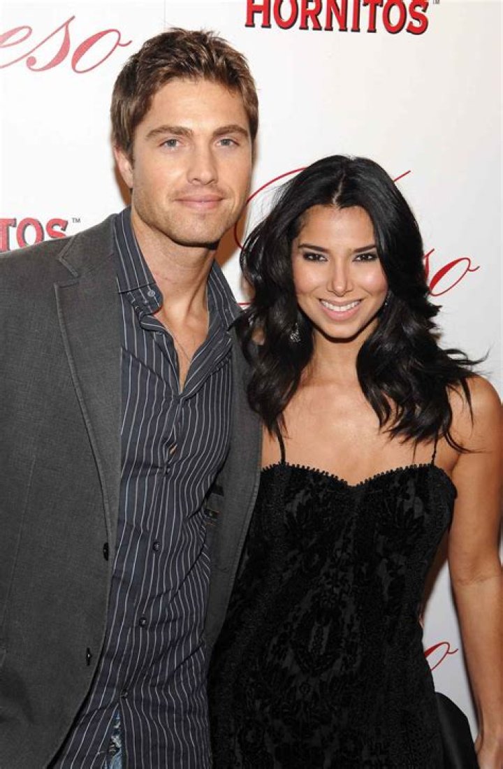 Eric Winter and wife Allison Winter Stock Editorial Photo &copy; s_bukley