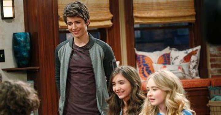 Girl Meets World&rsquo;s Uriah Shelton Talks Rowan Blanchard Feud &lsquo;She Doesn