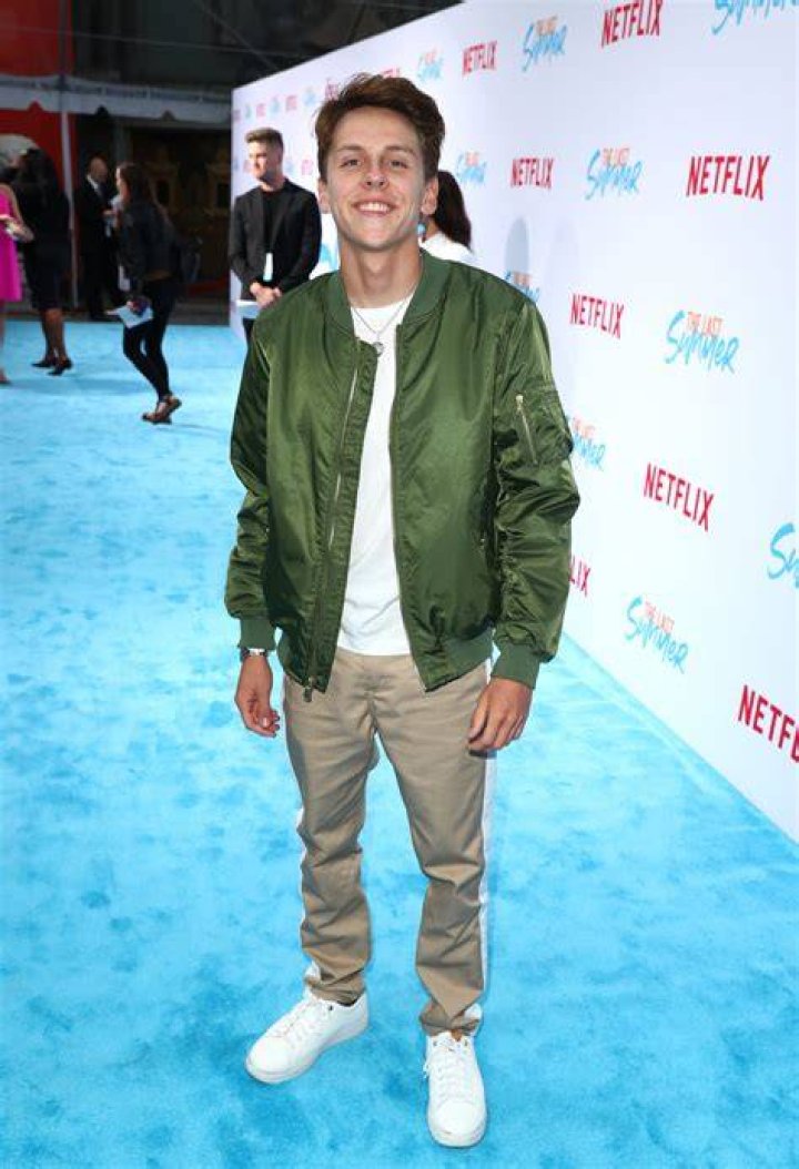 Jacob Bertrand Height, Weight, Age, Net Worth, Family, Bio, Salary