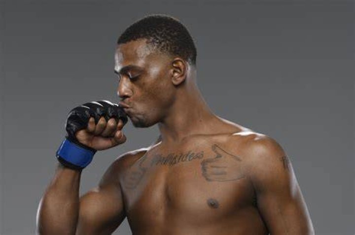Jamahal Hill cracks Top 10 in latest UFC rankings update