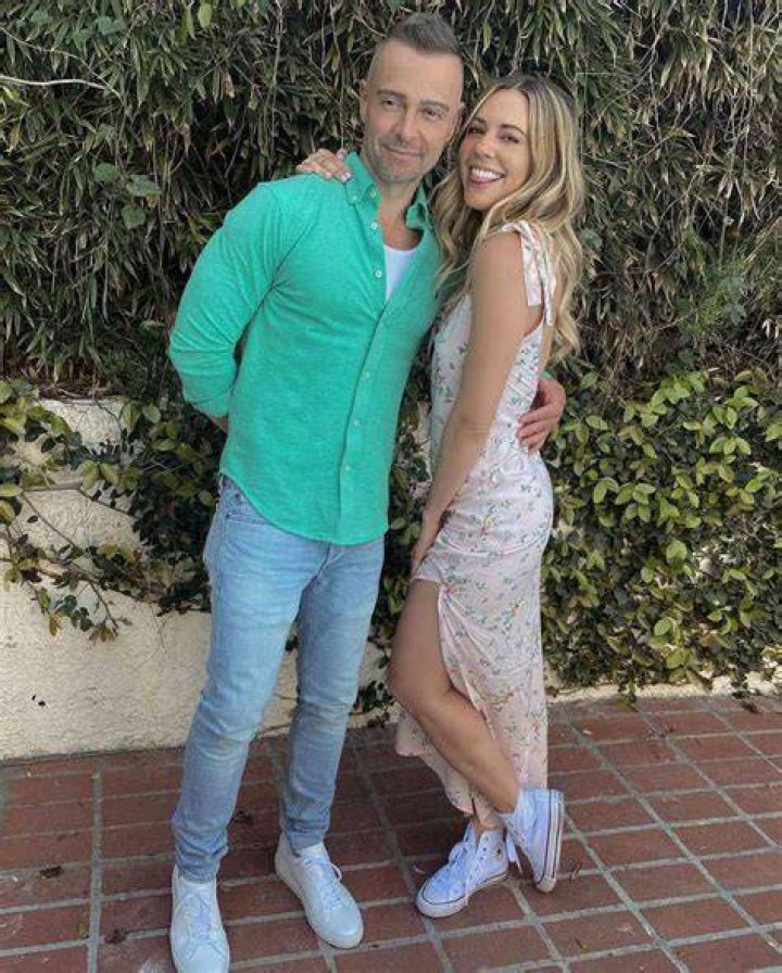 Joey Lawrence engaged to girlfriend Samantha Cope