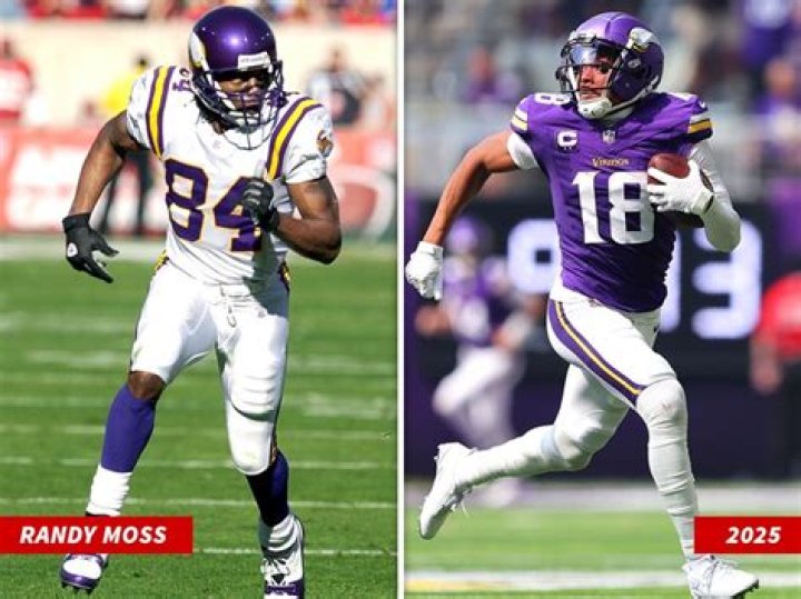 Justin Jefferson overtakes Randy Moss for receiving yards record