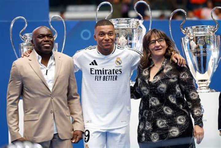 Kylian Mbapp&eacute;&rsquo;s mother 9 things to know about Fayza Lamari, the