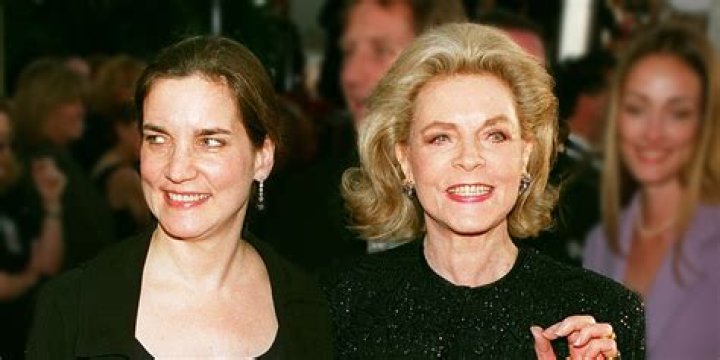 Leslie Bogart Today, Siblings, Net Worth, Spouse, Parents