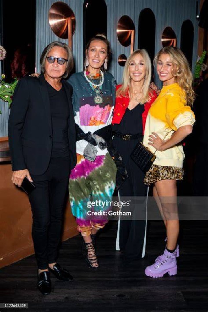 Mary Butler Mohamed Hadid Alana Hadid