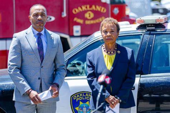 Oakland officials hope to honor Paul Mooney with hometown tribute REVOLT