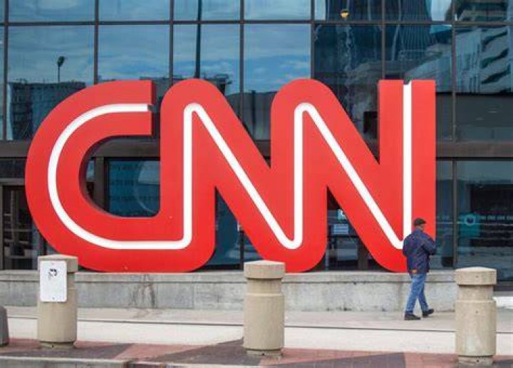 Popular anchor exits S.A. TV; likable vet in her place