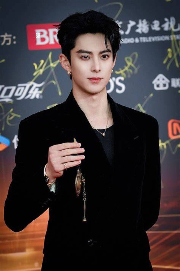 "See Dylan Wang's Boyfriend Material in These Chinese Drama Photos