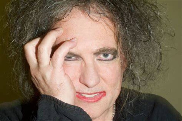 Robert Smith Explains Why He&rsquo;s Made An Album Without The Cure &ldquo;I&rsquo;ve