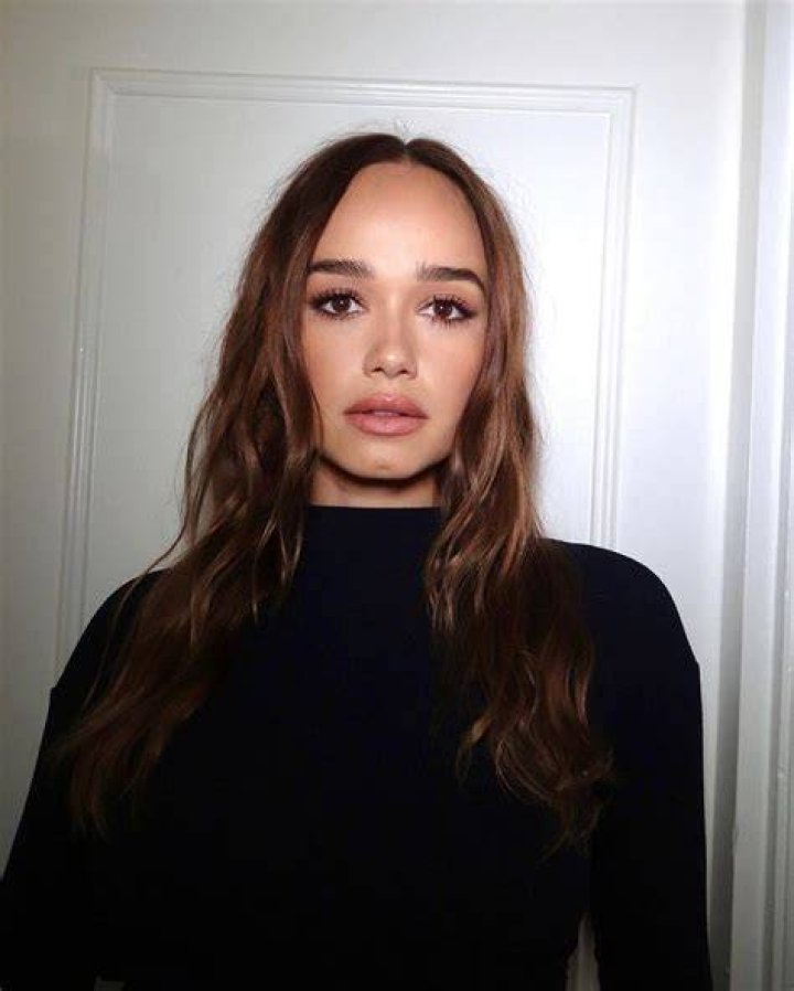 Rose Williams Pictures (46 Images)
