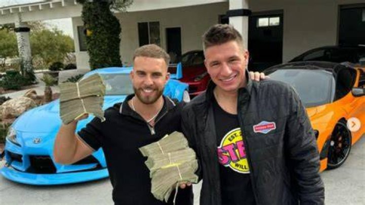 SteveWillDoIt Net Worth; Height, Relationship, Twitch & YouTube Career