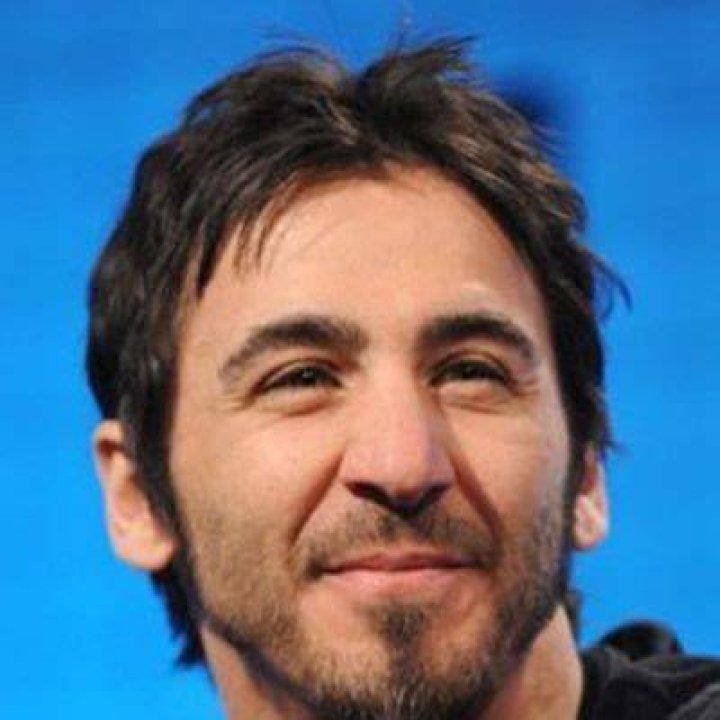 Sully Erna Bio, Age, Net Worth, Height, In Relation, Nationality