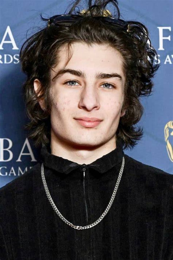 Sunny Suljic Age, Net Worth, Girlfriend, Family, Height and Biography