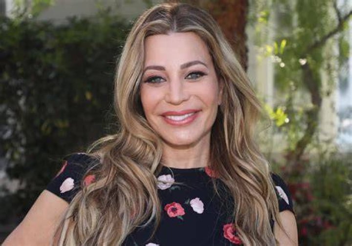Taylor Dayne defends herself after performing at MaraLago New Year's
