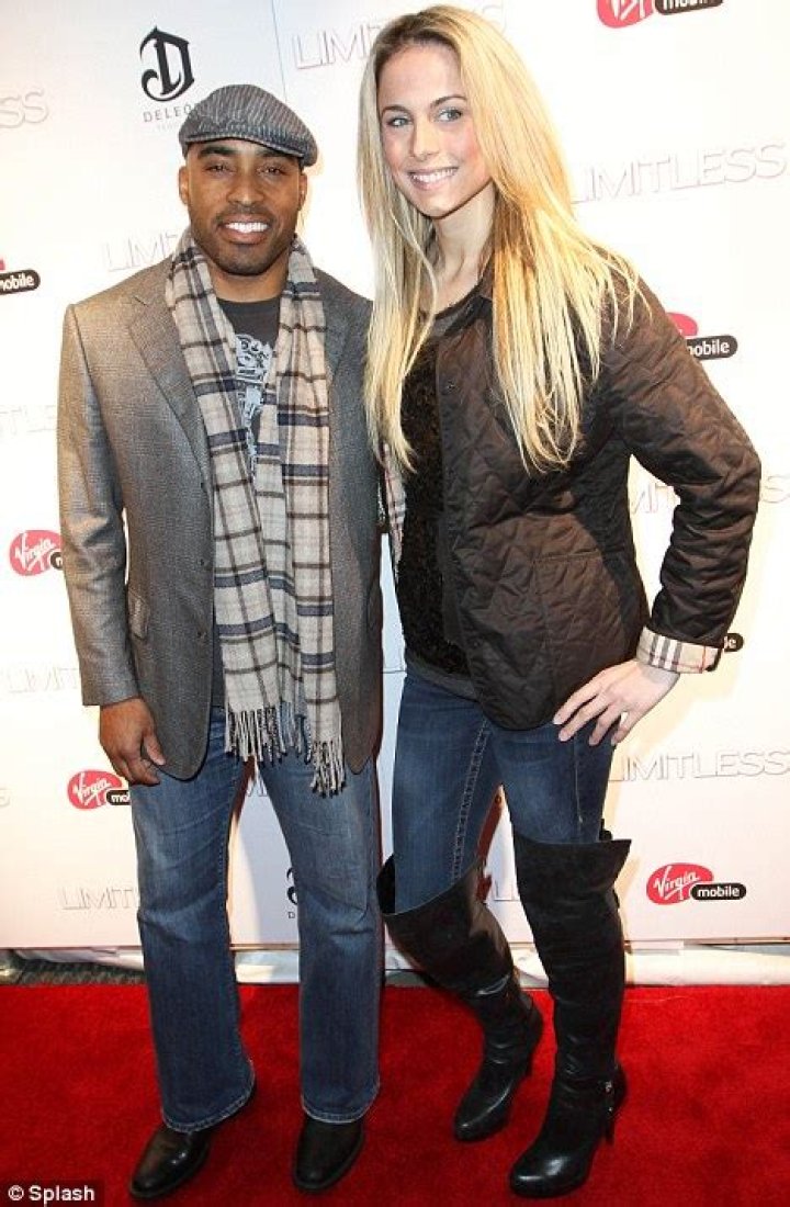 Tiki Barber Net Worth 2024 Wiki, Married, Family, Wedding, Salary
