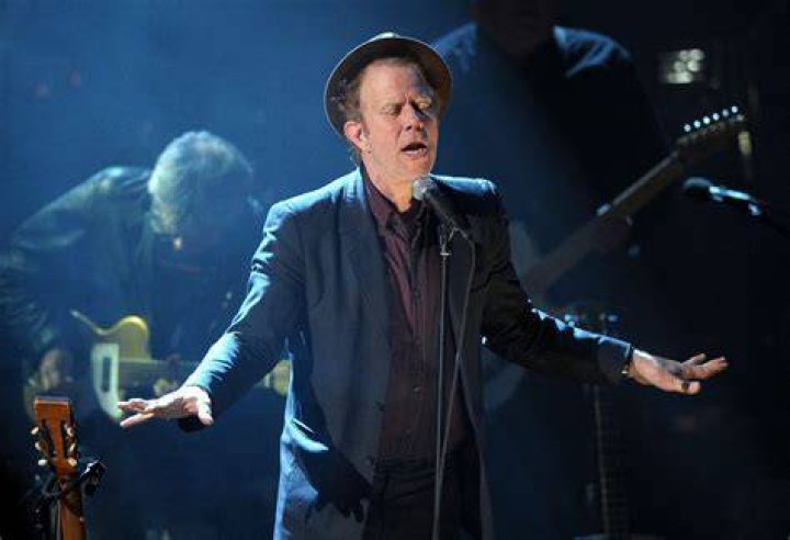 Tom Waits Net Worth 20172016, Biography, Wiki UPDATED! Celebrity