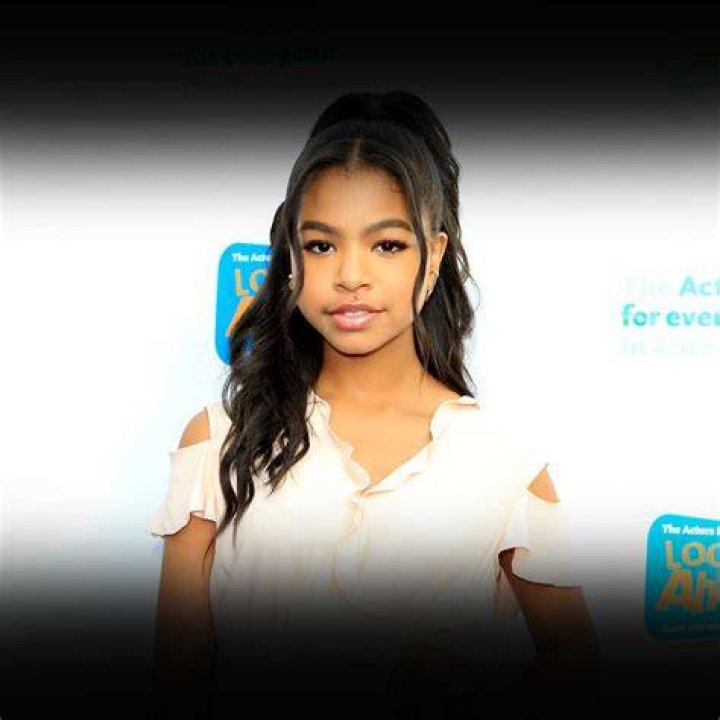 Who is Navia Robinson? Age, family, height, movies and TV shows
